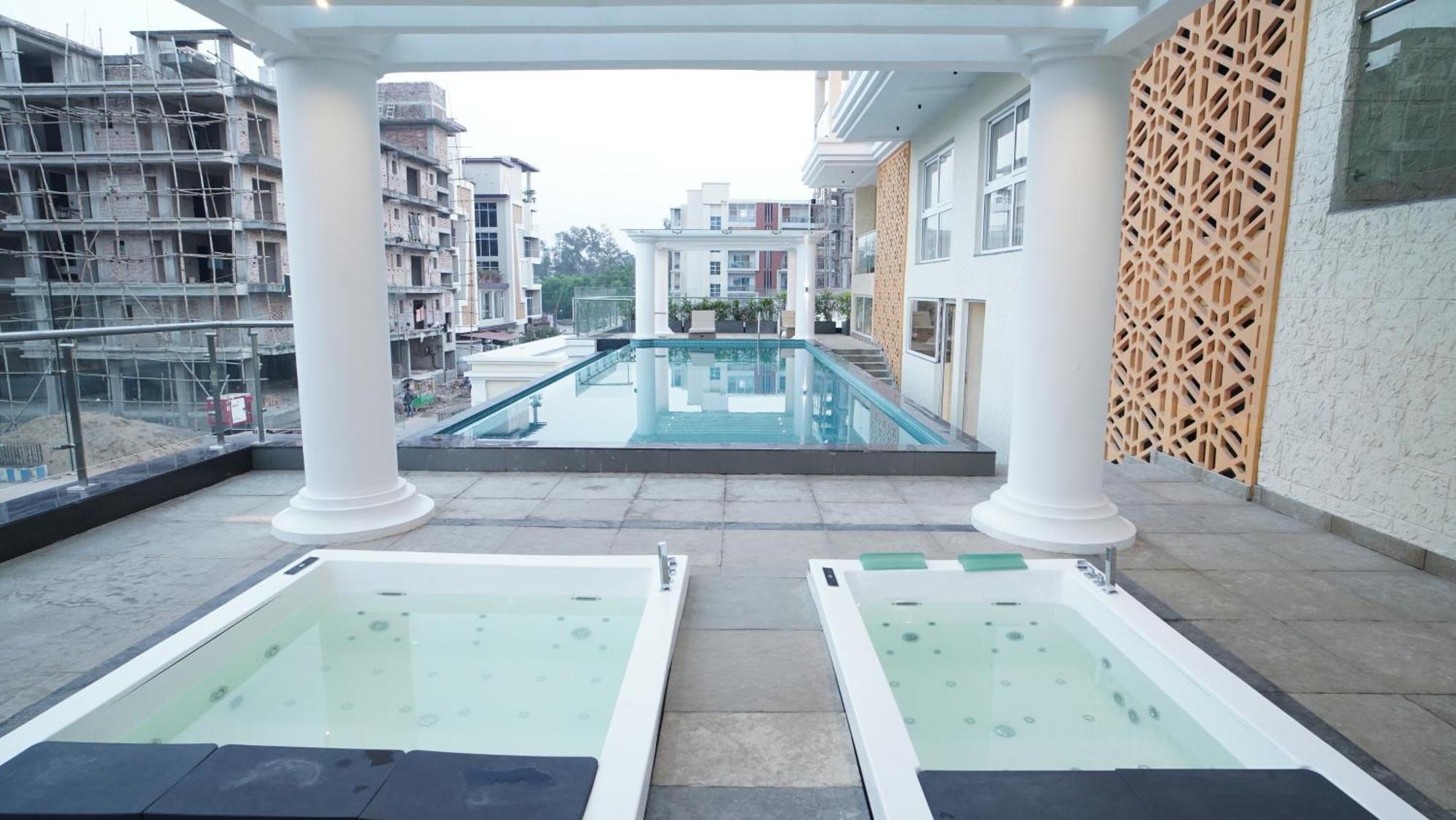 Antique Regency !! Luxurious Hotel In Digha !! Екстер'єр фото