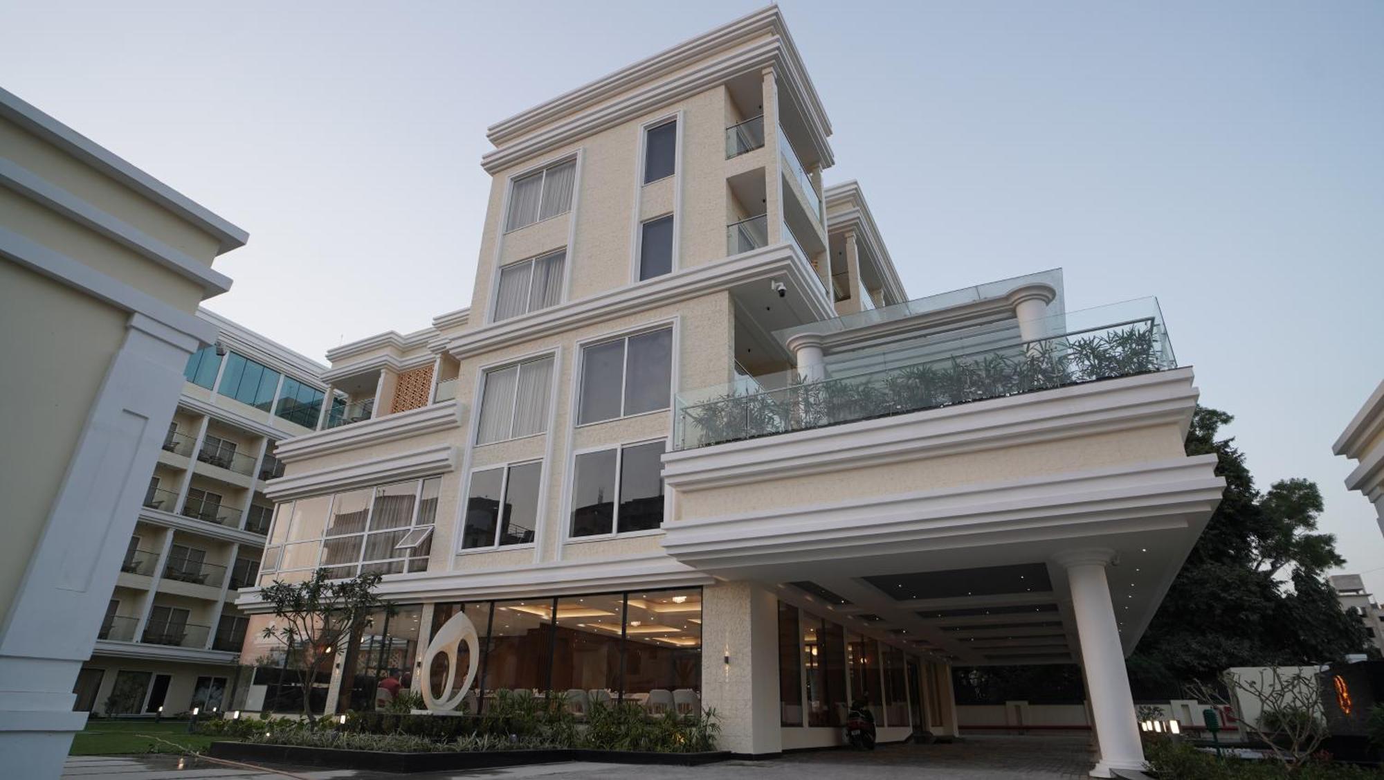 Antique Regency !! Luxurious Hotel In Digha !! Екстер'єр фото