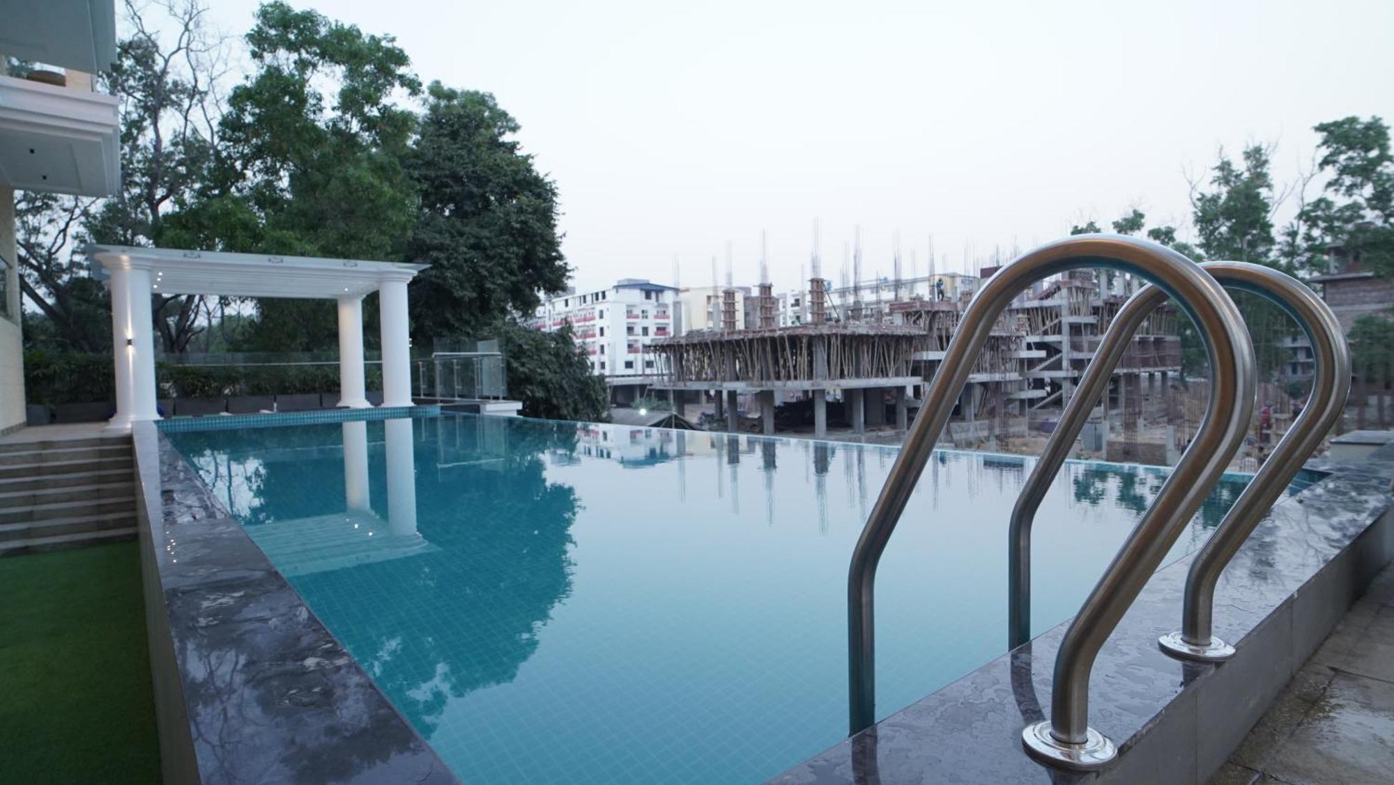 Antique Regency !! Luxurious Hotel In Digha !! Екстер'єр фото