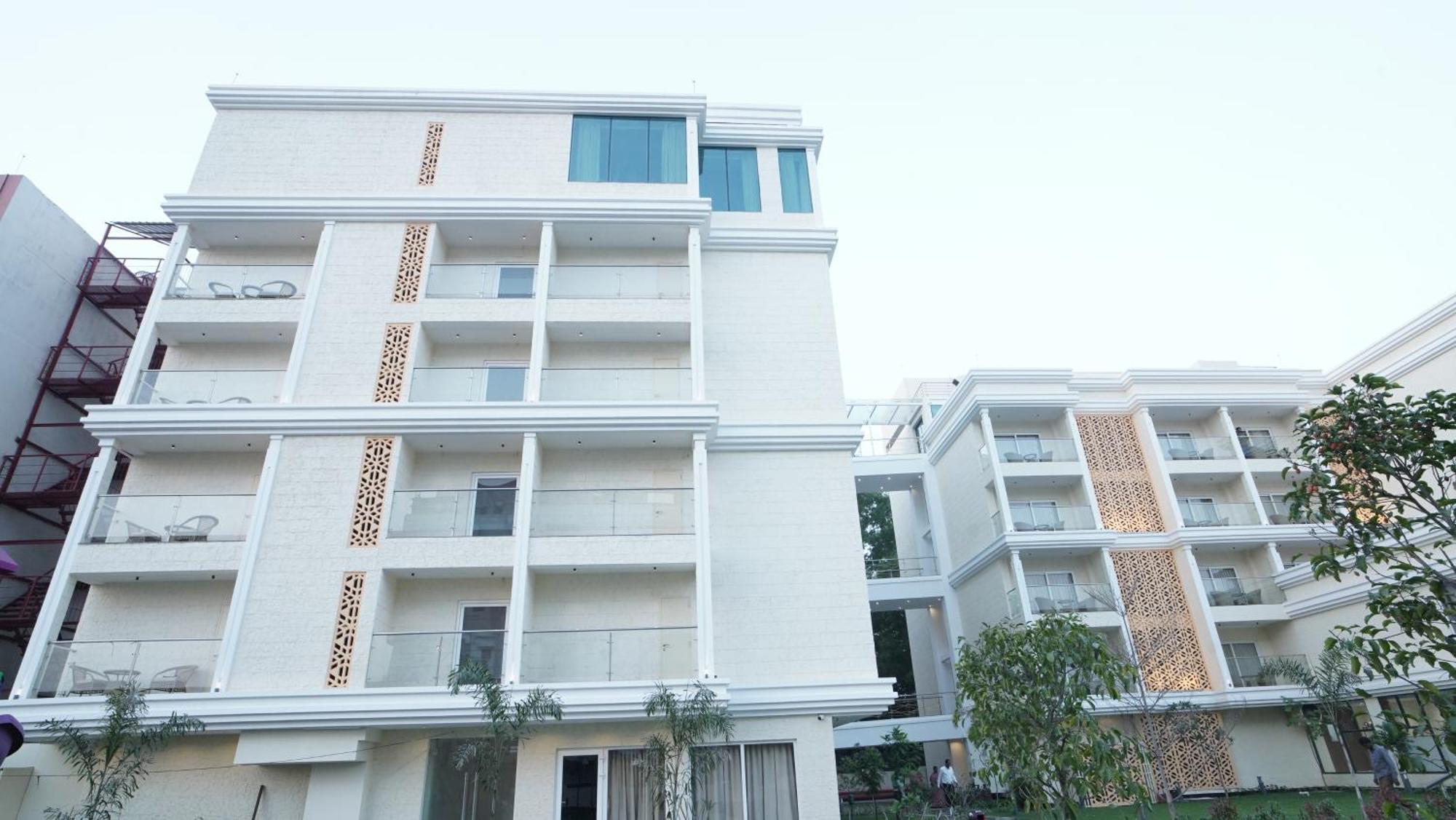 Antique Regency !! Luxurious Hotel In Digha !! Екстер'єр фото