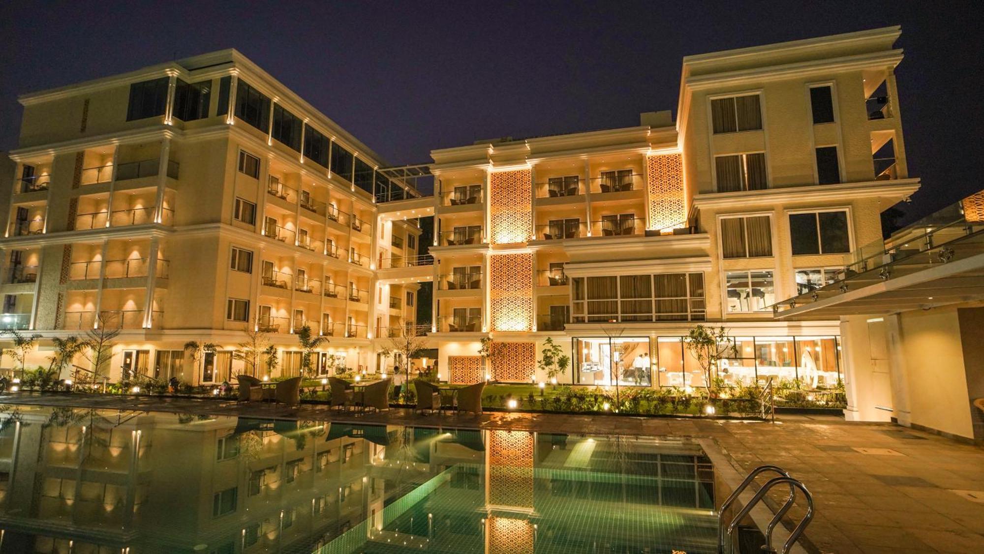 Antique Regency !! Luxurious Hotel In Digha !! Екстер'єр фото