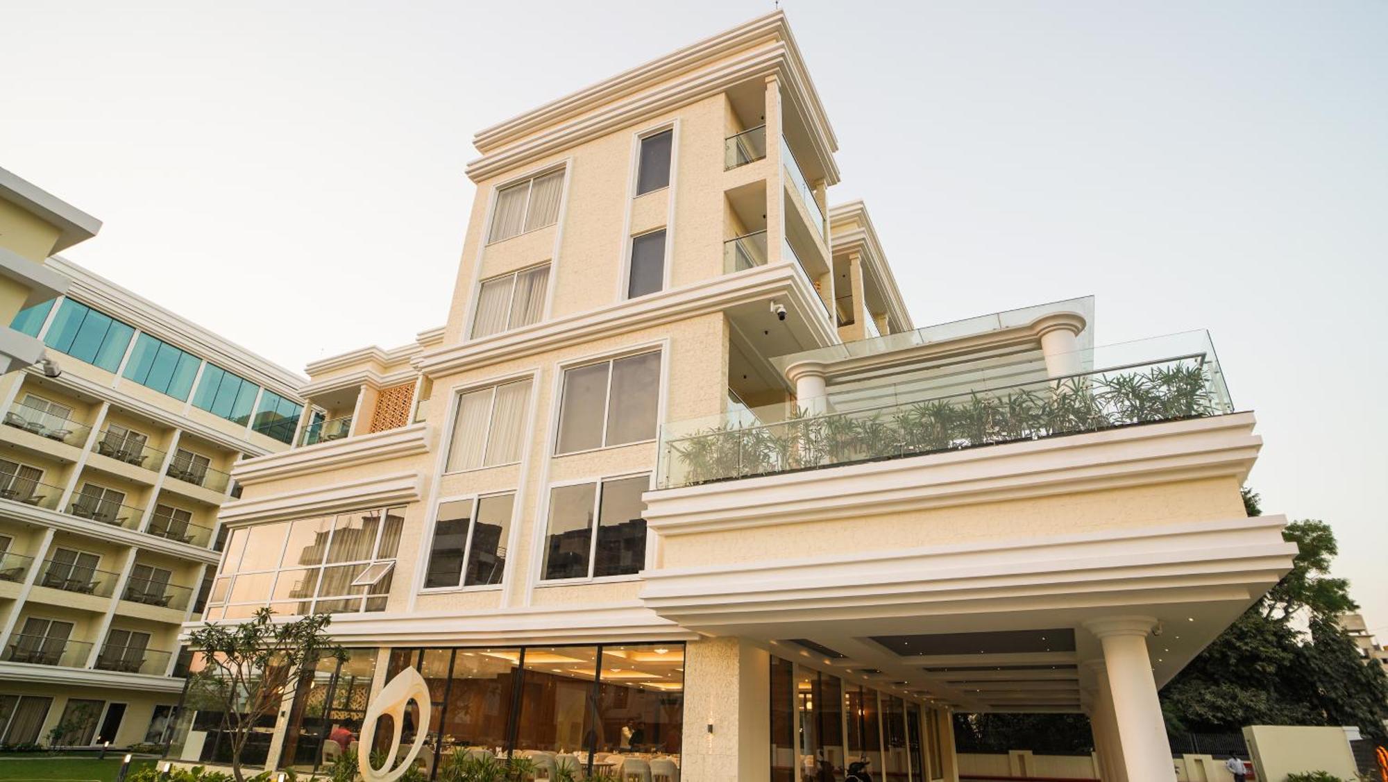 Antique Regency !! Luxurious Hotel In Digha !! Екстер'єр фото