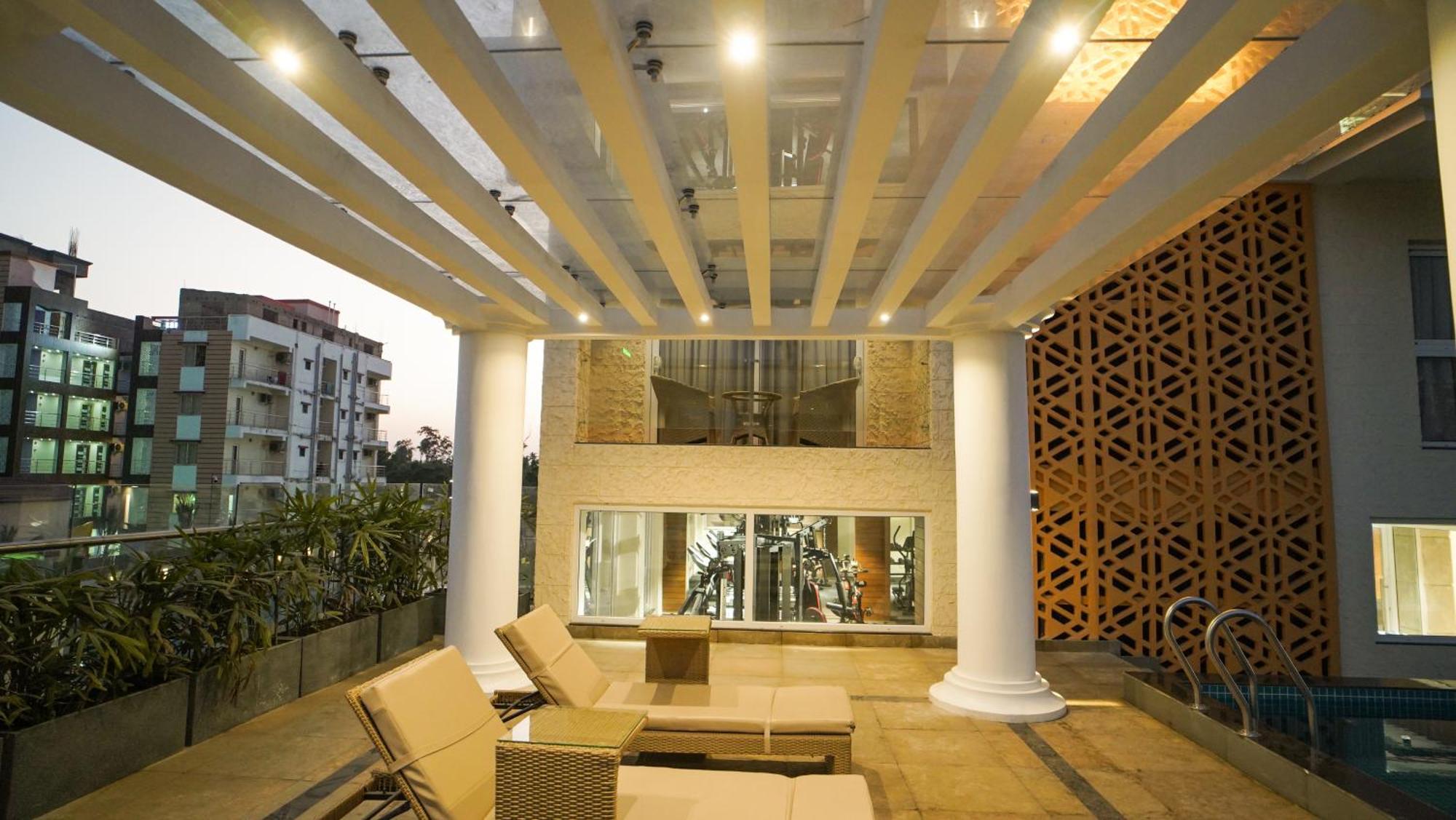 Antique Regency !! Luxurious Hotel In Digha !! Екстер'єр фото