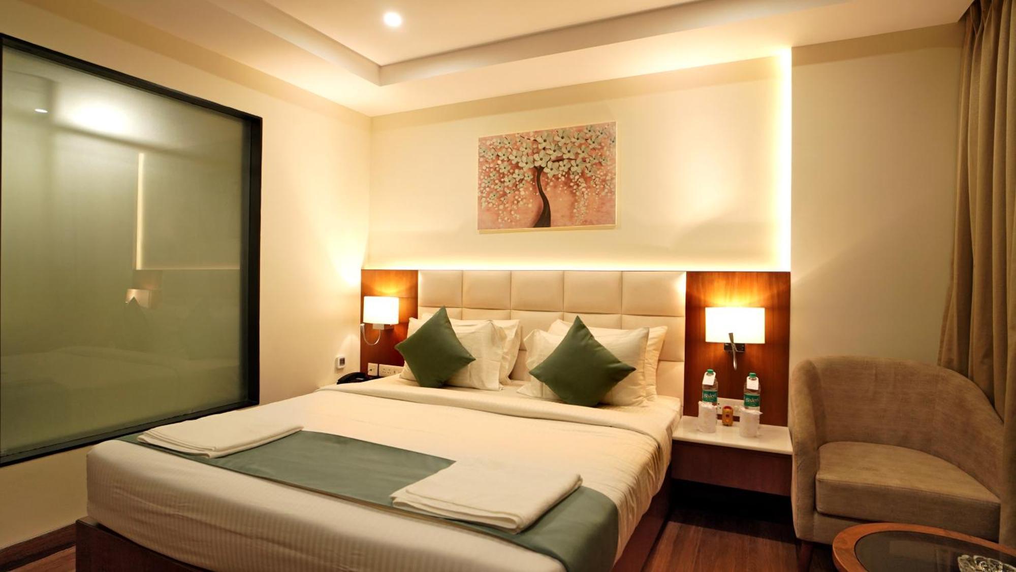 Antique Regency !! Luxurious Hotel In Digha !! Екстер'єр фото