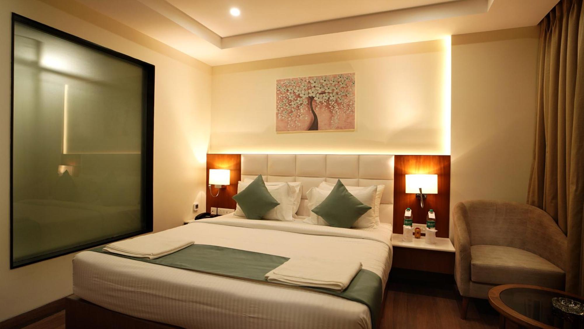 Antique Regency !! Luxurious Hotel In Digha !! Екстер'єр фото