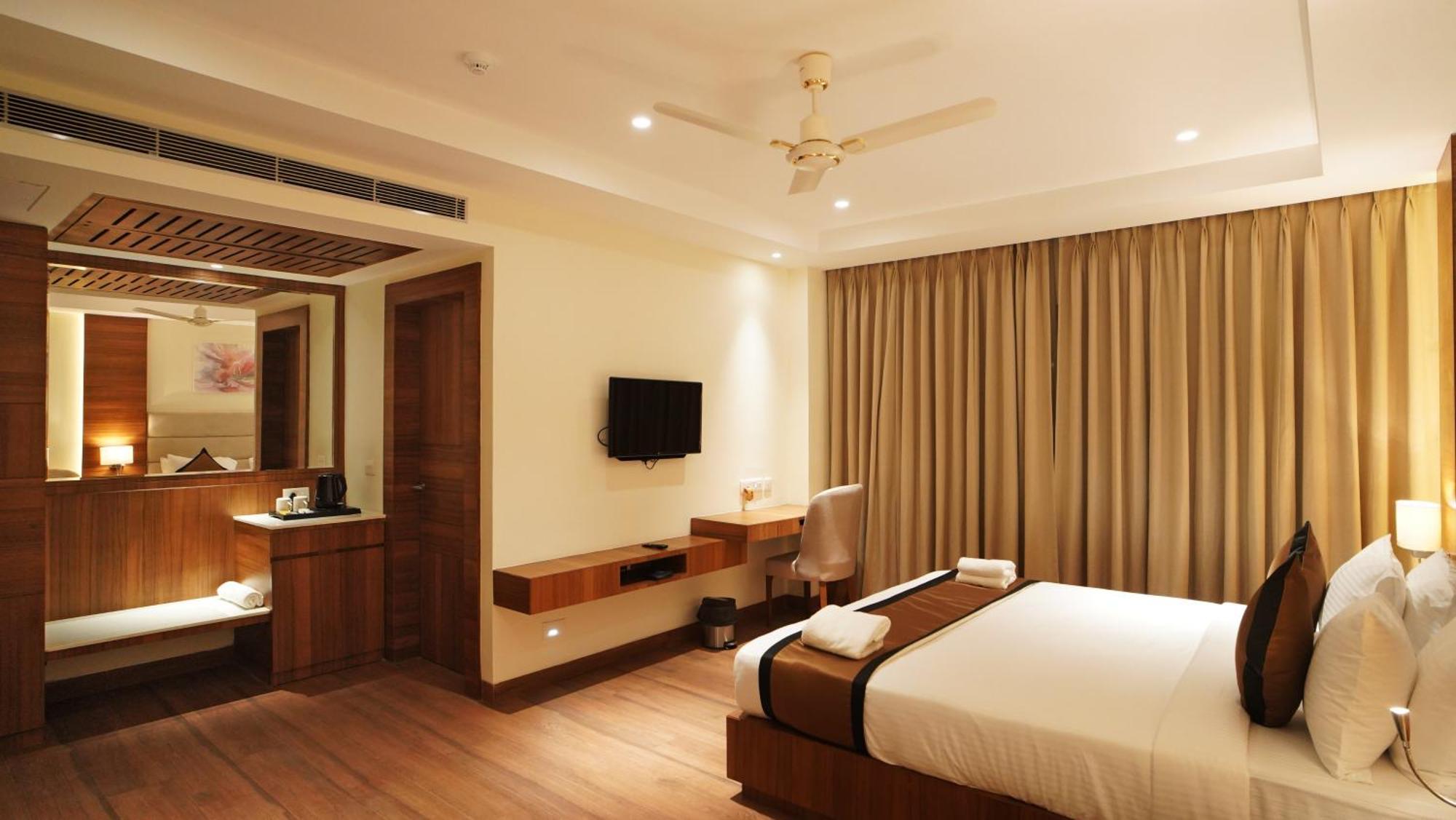 Antique Regency !! Luxurious Hotel In Digha !! Екстер'єр фото